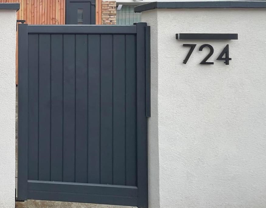 Home 724 Saint-Leger-du-Bourg-Denis Exterior foto